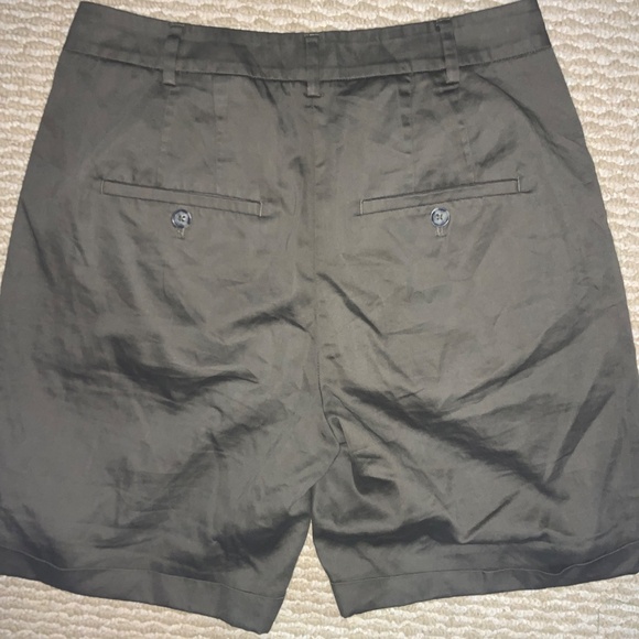 RW&CO OLIVE GREEN CUFFED SHORT - Picture 3 of 5